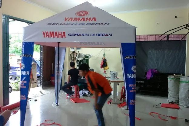 TENDA CAFE PIRAMIDE 2X2 PROMOSI DESIGN YAMAHA MOTOR tc02